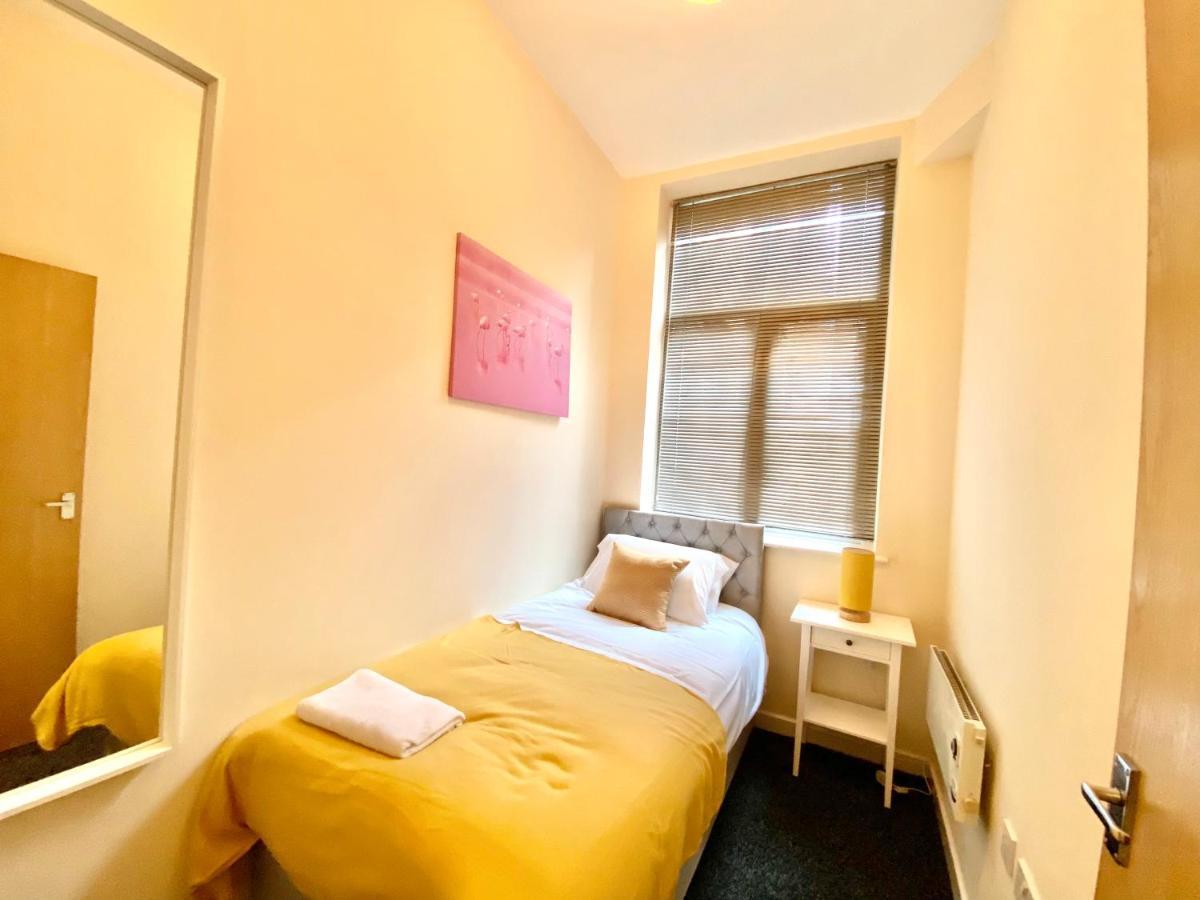 Elmcroft Apartments Halifax City Centre Bagian luar foto